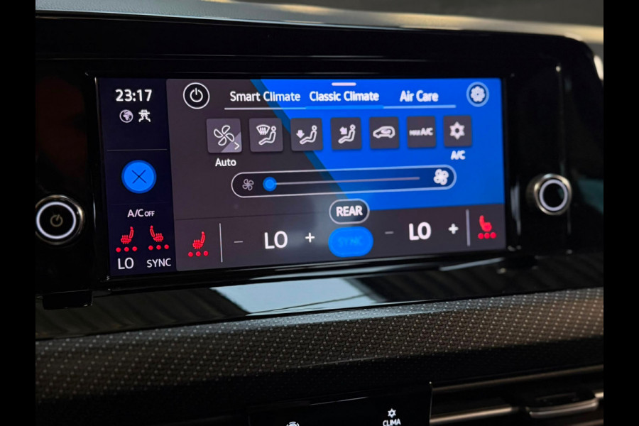 Volkswagen Golf GERESERVEERD! 1.5 eTSI R-Line 3X R-Line |BTW|PANO|IQ LIGHTS|VIRTUAL|SFEERVERLICHTING|CARPLAY|CAMERA|DEAL