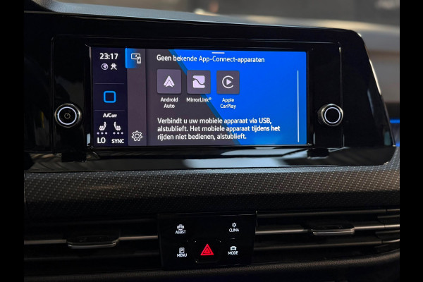 Volkswagen Golf GERESERVEERD! 1.5 eTSI R-Line 3X R-Line |BTW|PANO|IQ LIGHTS|VIRTUAL|SFEERVERLICHTING|CARPLAY|CAMERA|DEAL