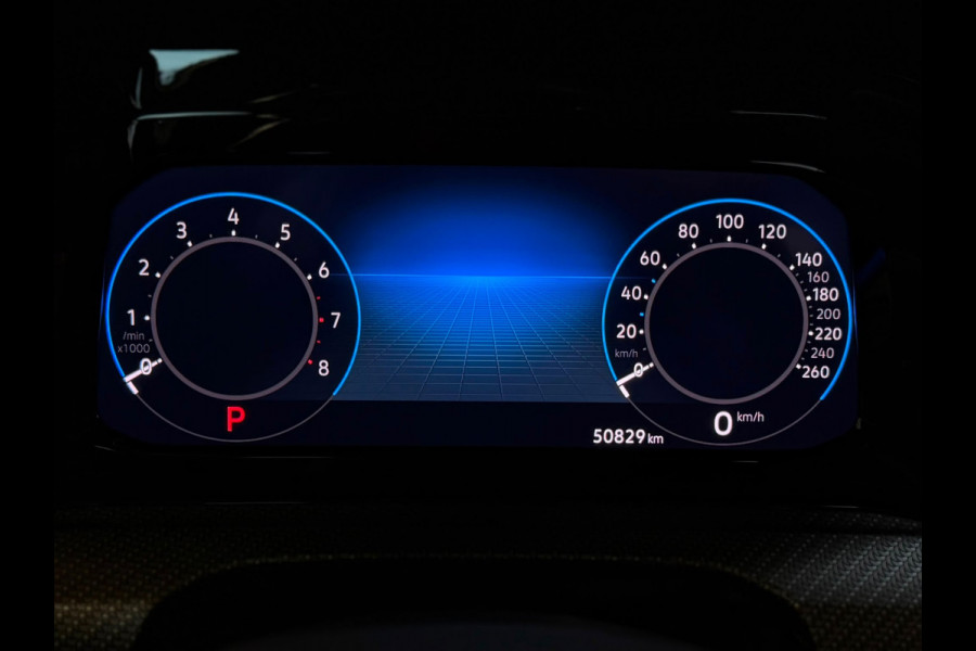 Volkswagen Golf GERESERVEERD! 1.5 eTSI R-Line 3X R-Line |BTW|PANO|IQ LIGHTS|VIRTUAL|SFEERVERLICHTING|CARPLAY|CAMERA|DEAL
