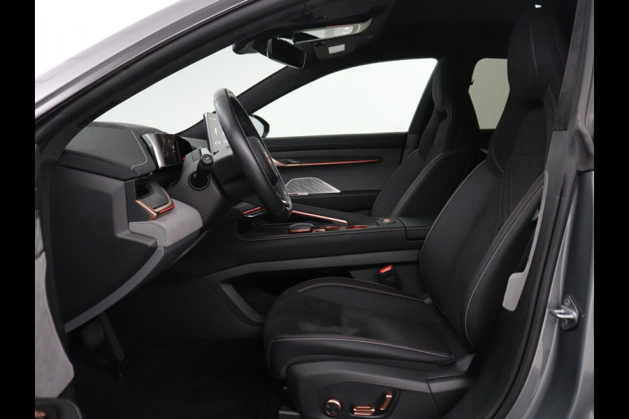 ZEEKR 001 AWD Performance 100 kWh | SOH 98,1% | Panoramadak | Leder/alcantara | Memory | Stoelverwarming | Adapive cruise | Dodehoek | Head-up | Sfeerverlichting | Carplay | 360 camera | Park assist