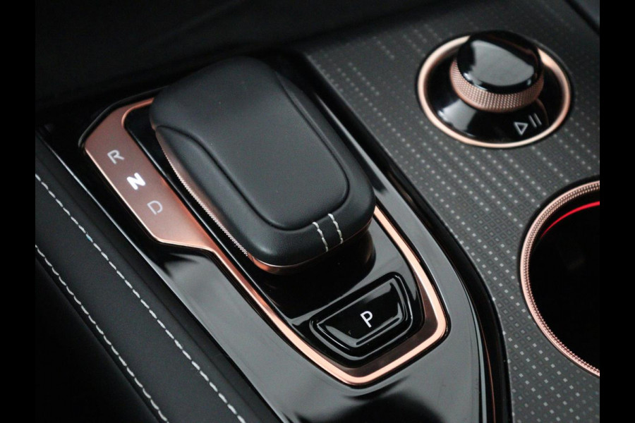 ZEEKR 001 AWD Performance 100 kWh | SOH 98,1% | Panoramadak | Leder/alcantara | Memory | Stoelverwarming | Adapive cruise | Dodehoek | Head-up | Sfeerverlichting | Carplay | 360 camera | Park assist