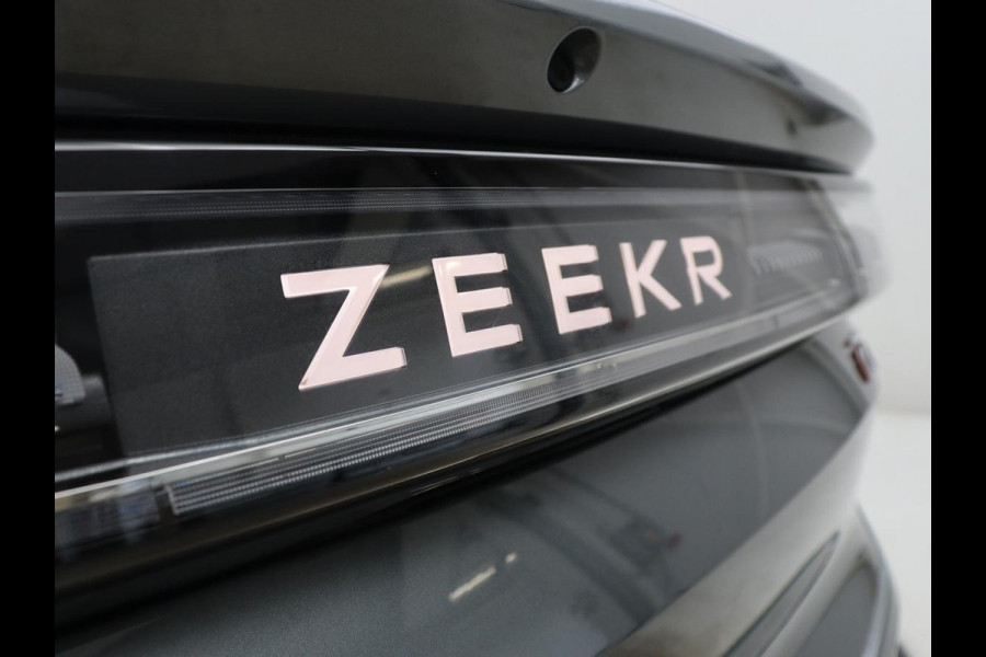 ZEEKR 001 AWD Performance 100 kWh | SOH 98,1% | Panoramadak | Leder/alcantara | Memory | Stoelverwarming | Adapive cruise | Dodehoek | Head-up | Sfeerverlichting | Carplay | 360 camera | Park assist