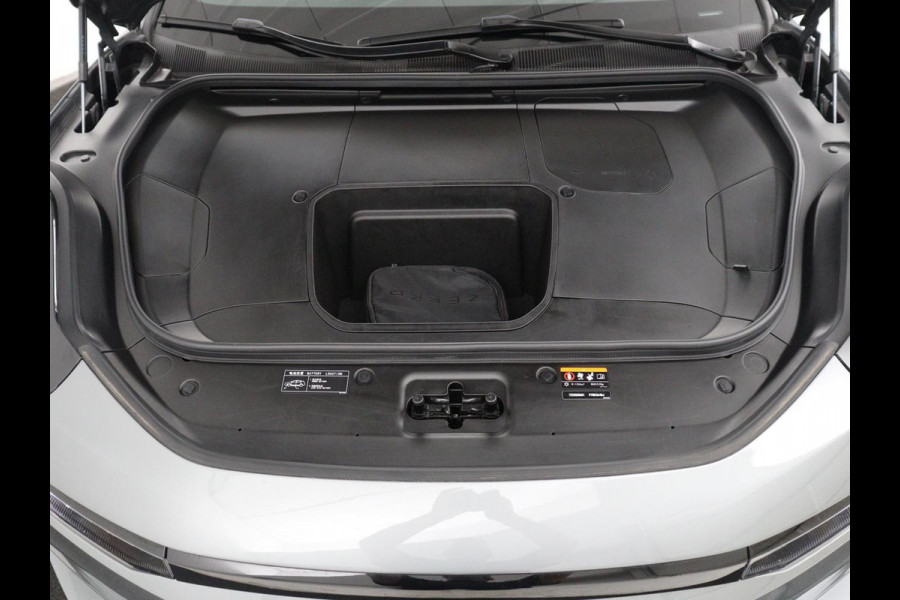 ZEEKR 001 AWD Performance 100 kWh | SOH 98,1% | Panoramadak | Leder/alcantara | Memory | Stoelverwarming | Adapive cruise | Dodehoek | Head-up | Sfeerverlichting | Carplay | 360 camera | Park assist