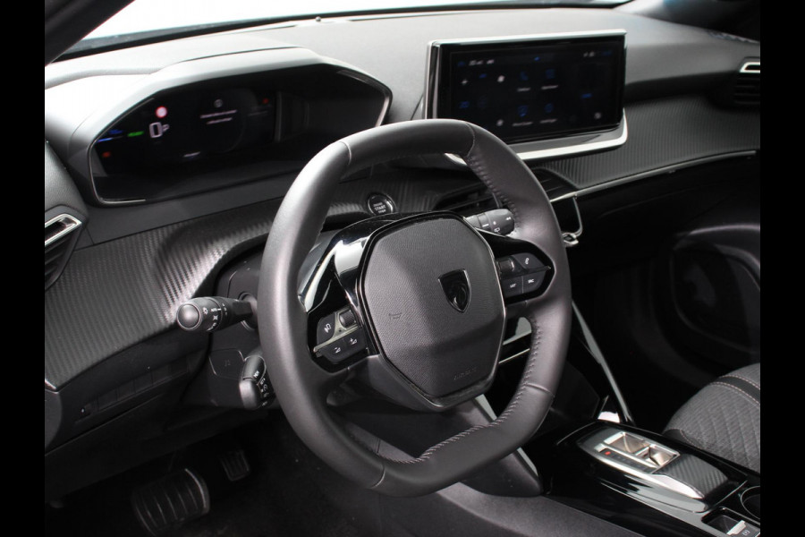 Peugeot e-2008 EV Allure Pack 54 kWh Navigatie Apple Carplay/Android Auto Climate Control Parkeer sensoren Lichtmetalen Velgen