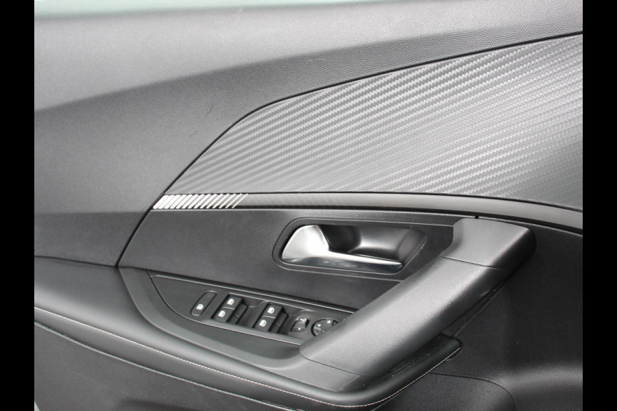 Peugeot e-2008 EV Allure Pack 54 kWh Navigatie Apple Carplay/Android Auto Climate Control Parkeer sensoren Lichtmetalen Velgen