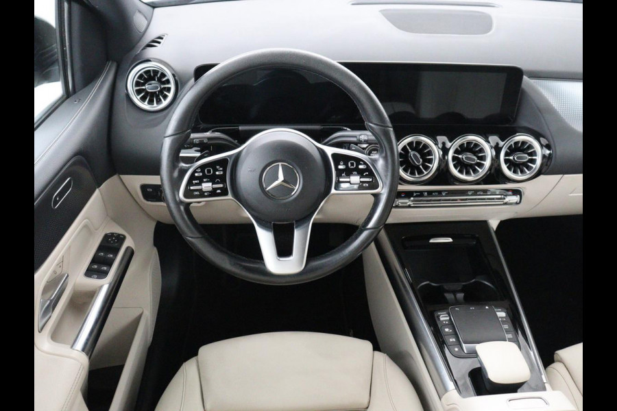 Mercedes-Benz B-klasse250 e Business Solution Luxury Limited | SOH 93,0% | Leder | Stoelverwarming | Adaptive cruise | Carplay | Camera | Park assist | Sfeerverlichting | Elektrische achterlep | Trekhaak