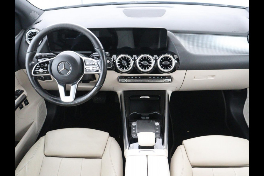 Mercedes-Benz B-klasse250 e Business Solution Luxury Limited | SOH 93,0% | Leder | Stoelverwarming | Adaptive cruise | Carplay | Camera | Park assist | Sfeerverlichting | Elektrische achterlep | Trekhaak