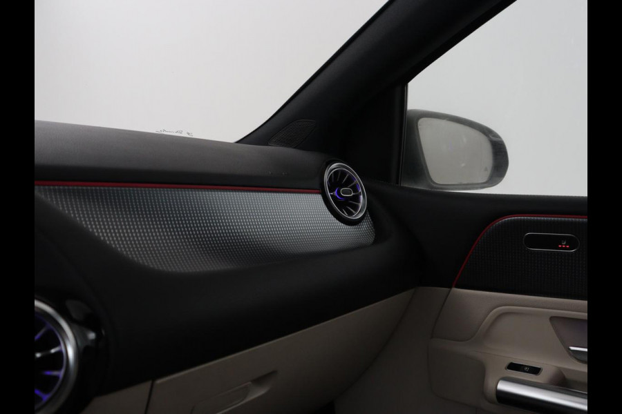 Mercedes-Benz B-klasse250 e Business Solution Luxury Limited | SOH 93,0% | Leder | Stoelverwarming | Adaptive cruise | Carplay | Camera | Park assist | Sfeerverlichting | Elektrische achterlep | Trekhaak