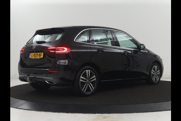 Mercedes-Benz B-klasse250 e Business Solution Luxury Limited | SOH 93,0% | Leder | Stoelverwarming | Adaptive cruise | Carplay | Camera | Park assist | Sfeerverlichting | Elektrische achterlep | Trekhaak