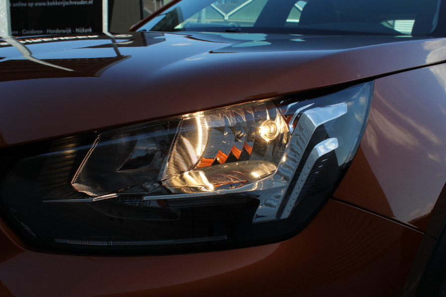 Peugeot e-2008 EV Active 50 kWh | Camera | Carplay | Cruise