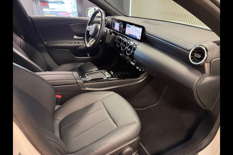 Mercedes-Benz CLA-Klasse CLA 200 Star Edition Luxury Line NAVI LED CLIMATE CRUISE CONTROL CAM