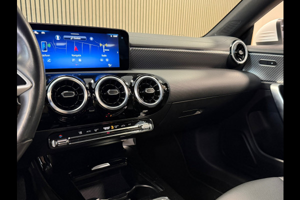 Mercedes-Benz CLA-Klasse CLA 200 Star Edition Luxury Line NAVI LED CLIMATE CRUISE CONTROL CAM