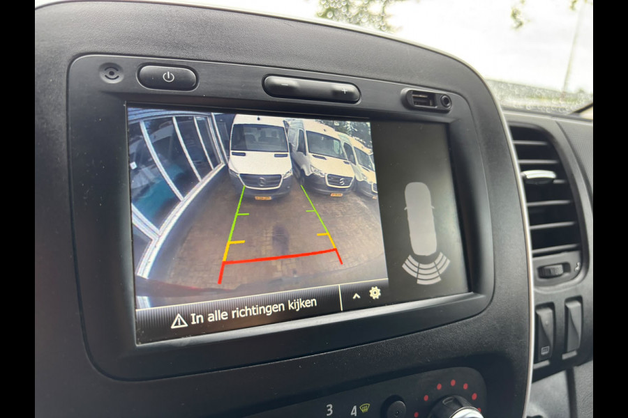 Renault Trafic 2.0 dCi 145 T29 L2H1 Comfort | Trekhaak | 3 Zitplaatsen | Achterruitrij Camera | Bluetooth