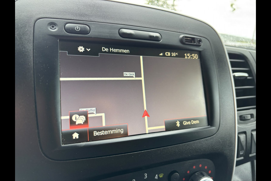 Renault Trafic 2.0 dCi 145 T29 L2H1 Comfort | Trekhaak | 3 Zitplaatsen | Achterruitrij Camera | Bluetooth