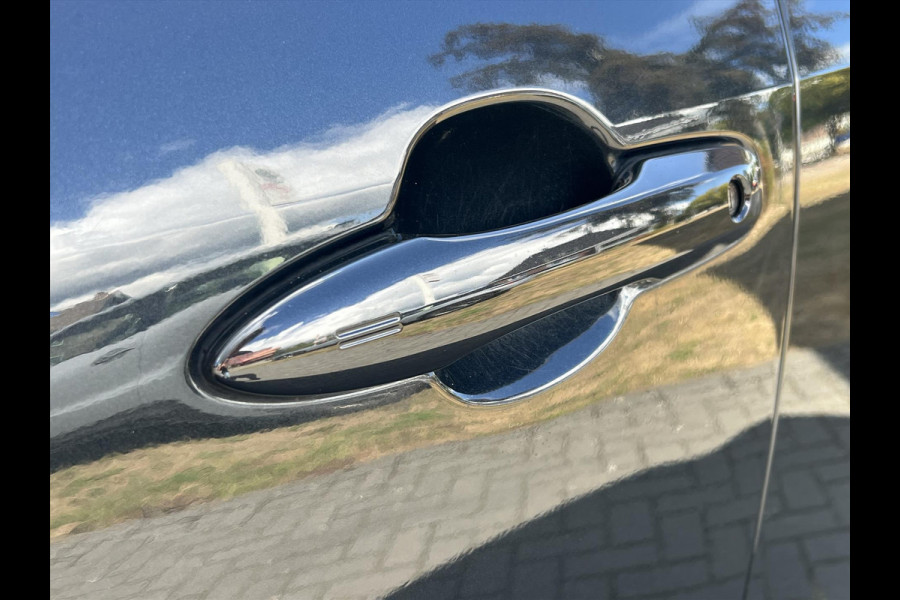 Toyota Yaris Cross 1.5 Hybrid Dynamic Plus | Dodehoekherkenning, Parkeersensoren, Stoel + Stuurverwarming, , Keyless, 17 inch, Smart connect