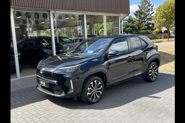 Toyota Yaris Cross 1.5 Hybrid Dynamic Plus | Dodehoekherkenning, Parkeersensoren, Stoel + Stuurverwarming, , Keyless, 17 inch, Smart connect