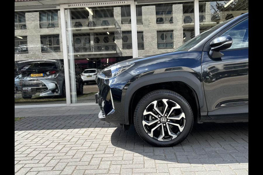 Toyota Yaris Cross 1.5 Hybrid Dynamic Plus | Dodehoekherkenning, Parkeersensoren, Stoel + Stuurverwarming, , Keyless, 17 inch, Smart connect