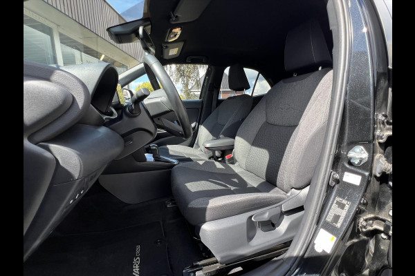 Toyota Yaris Cross 1.5 Hybrid Dynamic Plus | Dodehoekherkenning, Parkeersensoren, Stoel + Stuurverwarming, , Keyless, 17 inch, Smart connect