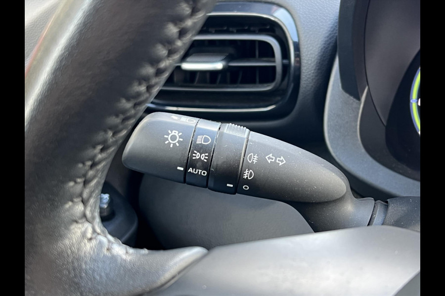 Toyota Yaris Cross 1.5 Hybrid Dynamic Plus | Dodehoekherkenning, Parkeersensoren, Stoel + Stuurverwarming, , Keyless, 17 inch, Smart connect