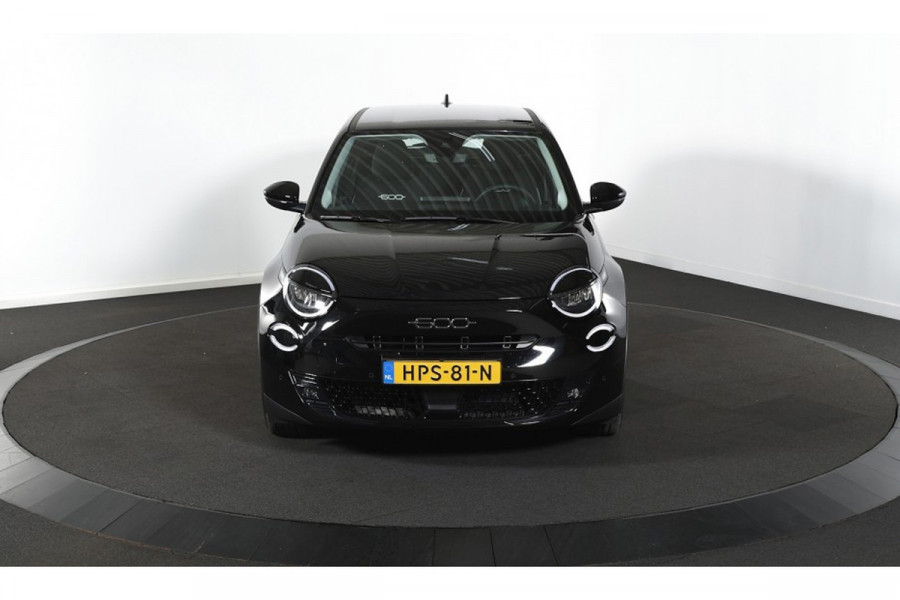 Fiat 600 1.2 Hybrid Urban FULL OPTIONS!!