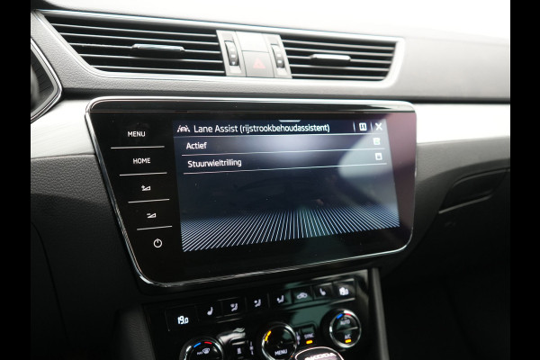 Škoda Superb Combi 1.4 TSI iV Business Edition PHEV 218pk Dealer O.H. | Adaptive Cruise | Camera | Stoelen Verwarmd | Apple Carplay | Navigatie | Crystal LED | DAB | Plug In Hybrid |