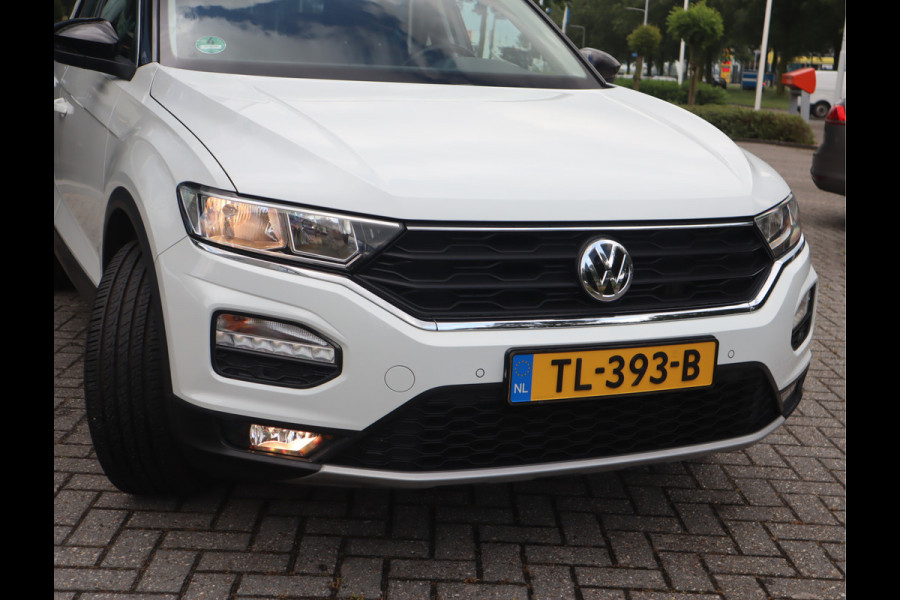 Volkswagen T-Roc 1.5 TSI Style Navi / Clima / Handgesch / Dealer onderhouden / Nieuwe Apk / BTW AUTO / 1e eigenaar / 150PK!