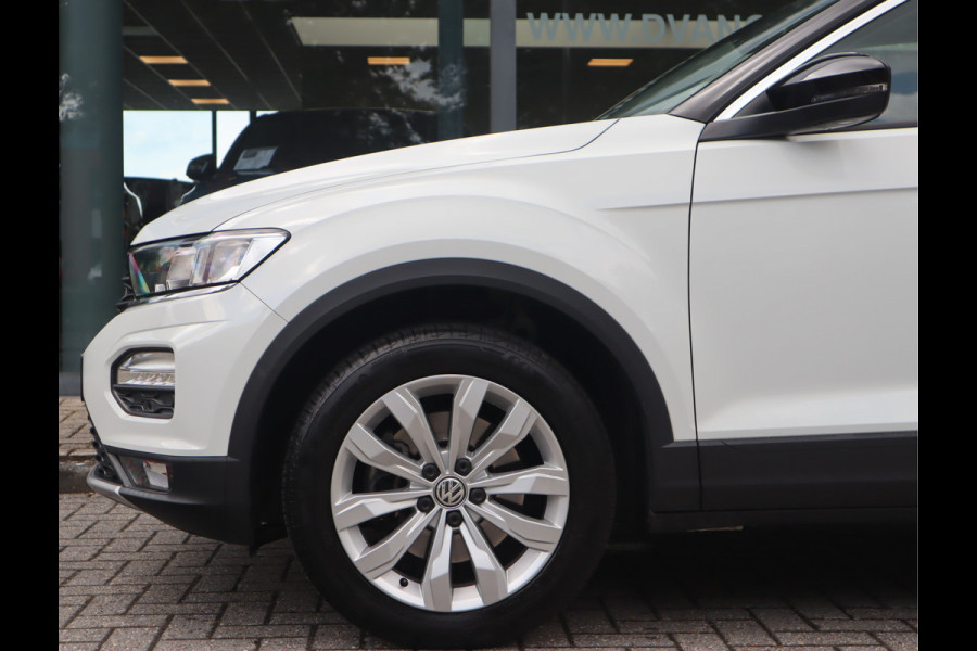Volkswagen T-Roc 1.5 TSI Style Navi / Clima / Handgesch / Dealer onderhouden / Nieuwe Apk / BTW AUTO / 1e eigenaar / 150PK!