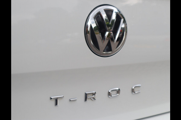 Volkswagen T-Roc 1.5 TSI Style Navi / Clima / Handgesch / Dealer onderhouden / Nieuwe Apk / BTW AUTO / 1e eigenaar / 150PK!