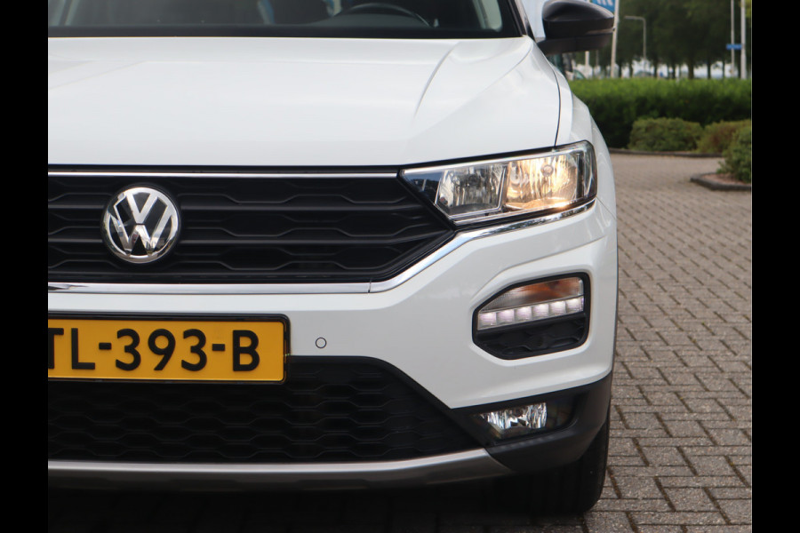 Volkswagen T-Roc 1.5 TSI Style Navi / Clima / Handgesch / Dealer onderhouden / Nieuwe Apk / BTW AUTO / 1e eigenaar / 150PK!