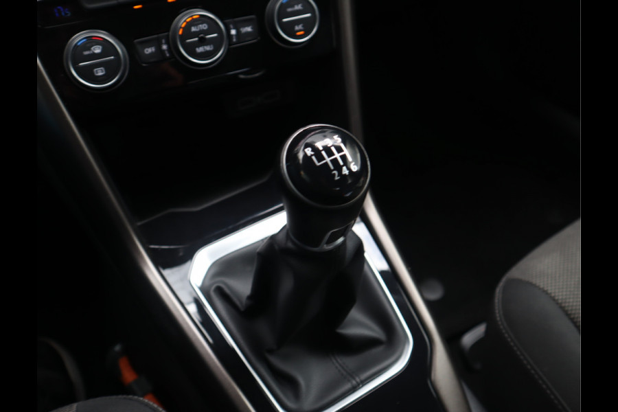 Volkswagen T-Roc 1.5 TSI Style Navi / Clima / Handgesch / Dealer onderhouden / Nieuwe Apk / BTW AUTO / 1e eigenaar / 150PK!