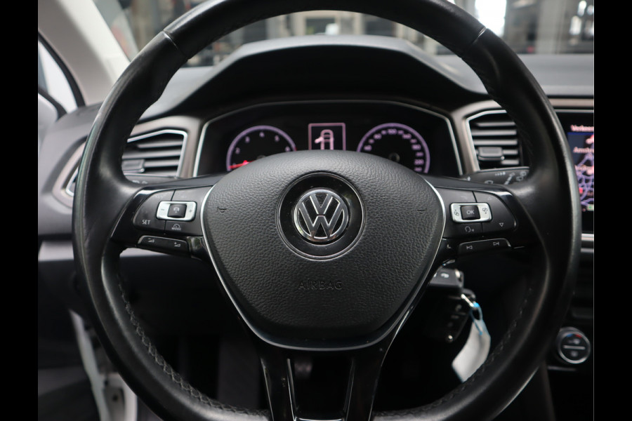 Volkswagen T-Roc 1.5 TSI Style Navi / Clima / Handgesch / Dealer onderhouden / Nieuwe Apk / BTW AUTO / 1e eigenaar / 150PK!