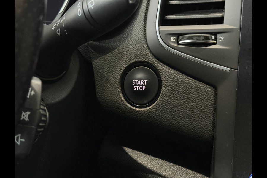 Renault Mégane Estate 1.6 TCe GT-Line EDC | Groot Navi | 18" | Camera | Led koplampen | Cruise control |