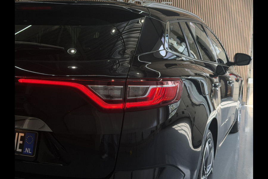 Renault Mégane Estate 1.6 TCe GT-Line EDC | Groot Navi | 18" | Camera | Led koplampen | Cruise control |