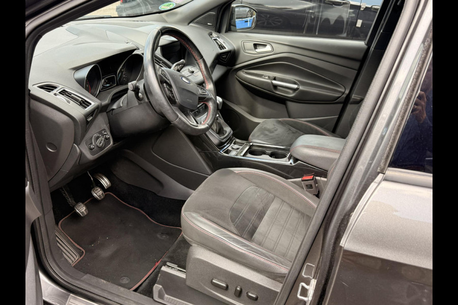Ford Kuga 1.5 EcoBoost ST Line 150pk Trekhaak | Camera | Stoelverwarming | SYNC 3 | Dealer onderhouden