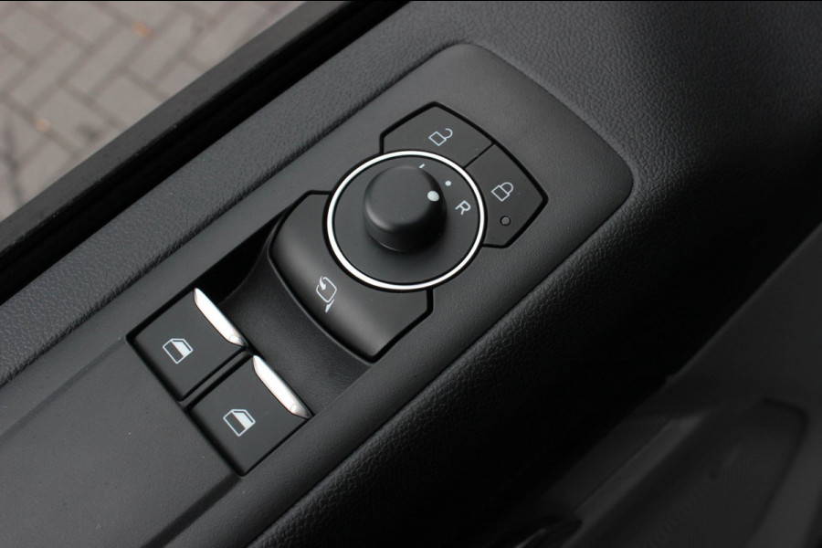 Ford E-Transit Cust. 320 L2H1 Limited 71 kWh DC DUBBEL CABINE / JB- EDITON / CAMERA / 370KM RANGE / APPLE CARPLAY DRIVERS- PACK