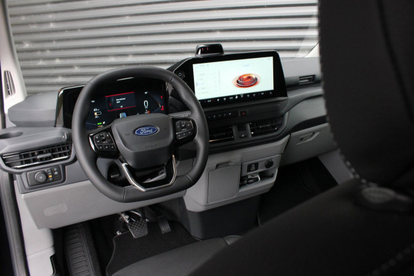 Ford E-Transit Cust. 320 L2H1 Limited 71 kWh DC DUBBEL CABINE / JB- EDITON / CAMERA / 370KM RANGE / APPLE CARPLAY DRIVERS- PACK