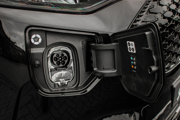 Ford E-Transit Cust. 320 L2H1 Limited 71 kWh DC DUBBEL CABINE / JB- EDITON / CAMERA / 370KM RANGE / APPLE CARPLAY DRIVERS- PACK