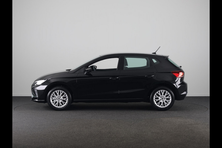Seat Ibiza Style 1.0 EcoTSI 95 PK | Midnight Black Metallic | Apple Carplay | Park Assist | Cruise Control