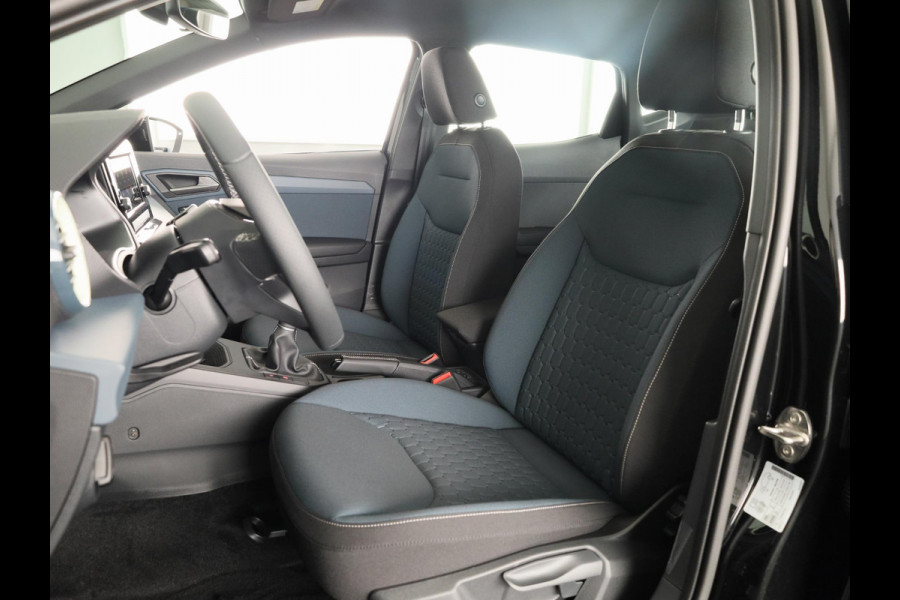 Seat Ibiza Style 1.0 EcoTSI 95 PK | Midnight Black Metallic | Apple Carplay | Park Assist | Cruise Control