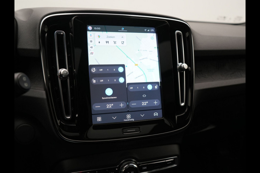 Volvo XC40 Recharge Ultimate 70 kWh 232pk Dealer O.H | Trekhaak Af Fabriek | Panodak | Adaptive Cruise | 360 Camera | Sportstoelen Memory & Verwarmd | Harman / Kardon | Keyless | Blis | Google Assistent | Stuur Verwarmd | Apple Carplay | DAB |