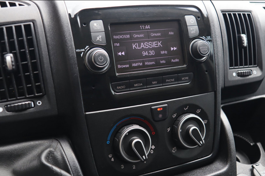 Peugeot Boxer 435 2.0 BlueHDI L4H2 Premium / CAMERA / CRUISE / AIRCO / BLUETOOTH