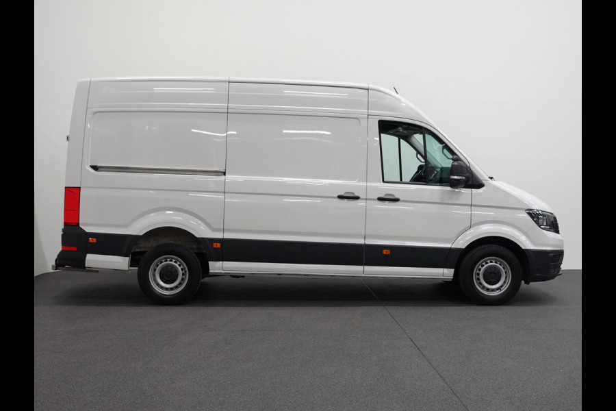 Volkswagen Crafter 177pk Automaat L3H3 / L2H2 Airco Cruise control Navigatie Camera Apple Carplay Sidebars