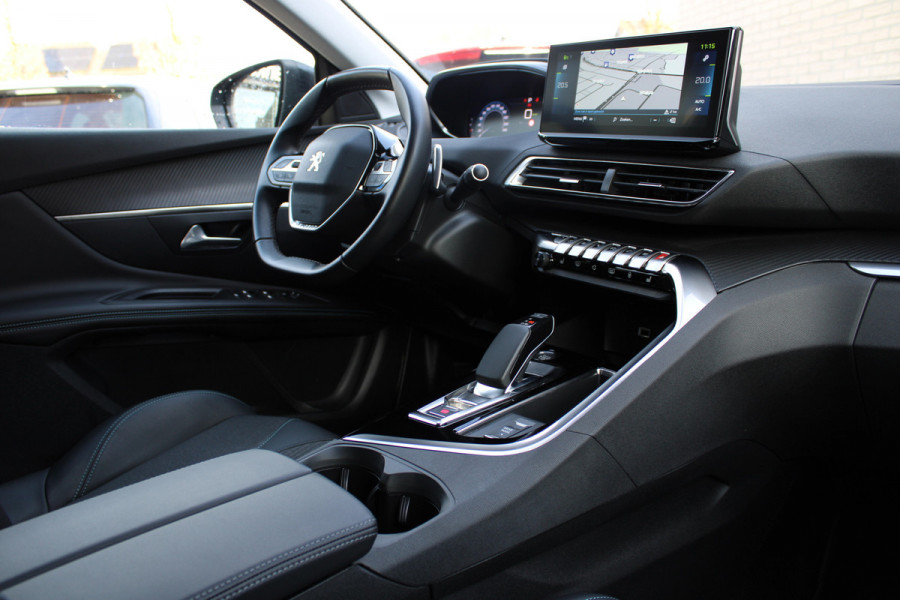 Peugeot 3008 1.6 HYbrid 225 Allure | BLIS | Camera | Cruise control | Navigatie | Stoelverwarming