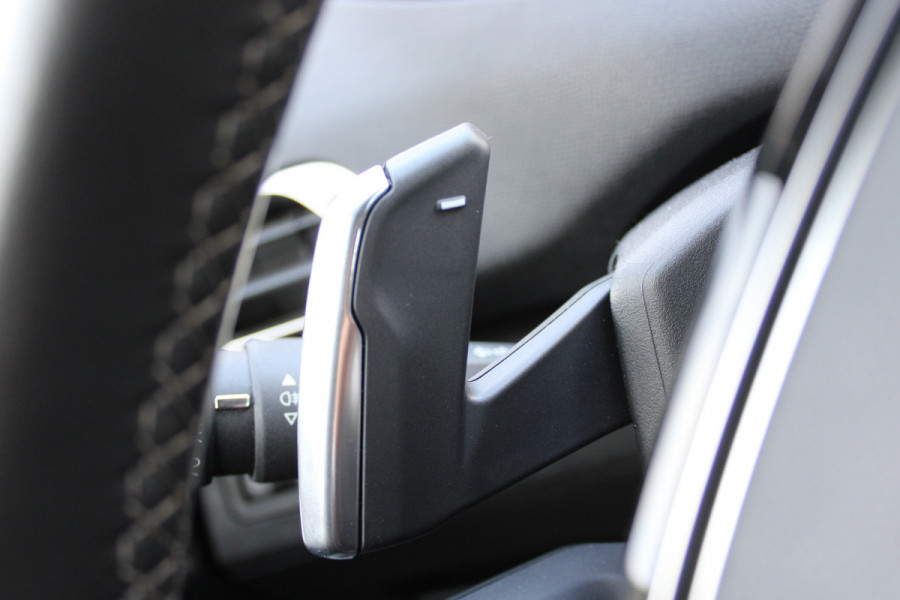 Peugeot 3008 1.6 HYbrid 225 Allure | BLIS | Camera | Cruise control | Navigatie | Stoelverwarming