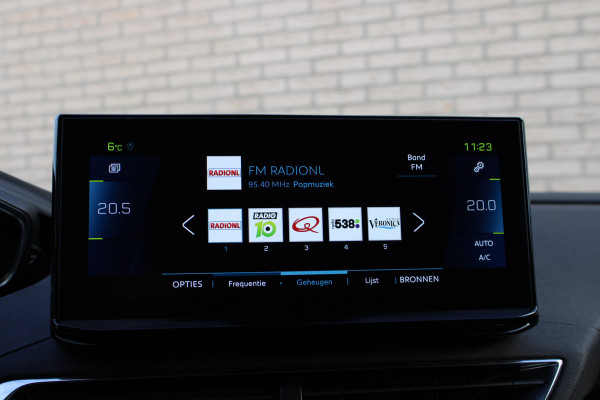 Peugeot 3008 1.6 HYbrid 225 Allure | BLIS | Camera | Cruise control | Navigatie | Stoelverwarming