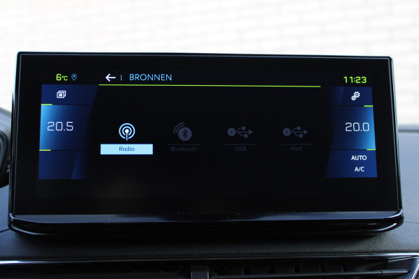 Peugeot 3008 1.6 HYbrid 225 Allure | BLIS | Camera | Cruise control | Navigatie | Stoelverwarming
