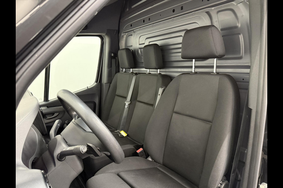 Mercedes-Benz Sprinter 311 1.9 CDI L3H2 RWD Navigatie Apple carplay/android Airco Camera Trekhaak 3-zits