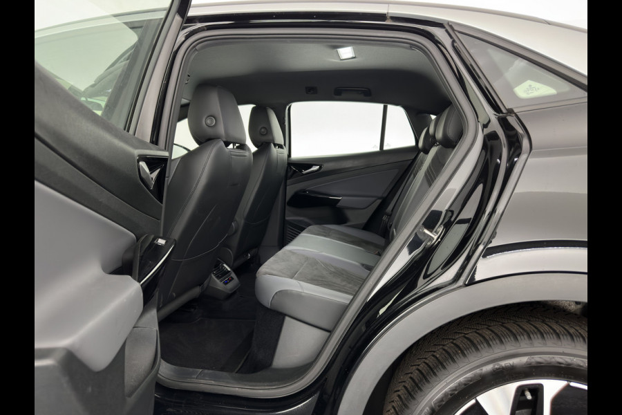 Volkswagen ID.5 Pro Business 77 kWh [3-Fase-11kW] {SoH-93%} (INCL.BTW) *HEAD-UP | LEATHER-FABRIC | FULL-LED | ADAPTIE-CRUISE |  DIGI-COCKPIT | HEATED-COMFORTSEATS | KEYLESS | DAB+ | AMBIENT-LIGHT | NAVI-FULLMAP | CAMERA | TOWBAR | 19''ALU*