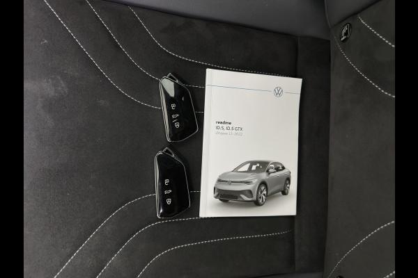 Volkswagen ID.5 Pro Business 77 kWh [3-Fase-11kW] {SoH-93%} (INCL.BTW) *HEAD-UP | LEATHER-FABRIC | FULL-LED | ADAPTIE-CRUISE |  DIGI-COCKPIT | HEATED-COMFORTSEATS | KEYLESS | DAB+ | AMBIENT-LIGHT | NAVI-FULLMAP | CAMERA | TOWBAR | 19''ALU*