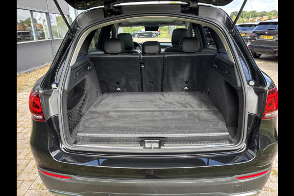 Mercedes-Benz GLC 300e 4MATIC AMG Line 320 PK | Elektr. Stoelen | Panoramadak | Wegklapbare Trekhaak | 360 Graden Camera | Stoelverwarming